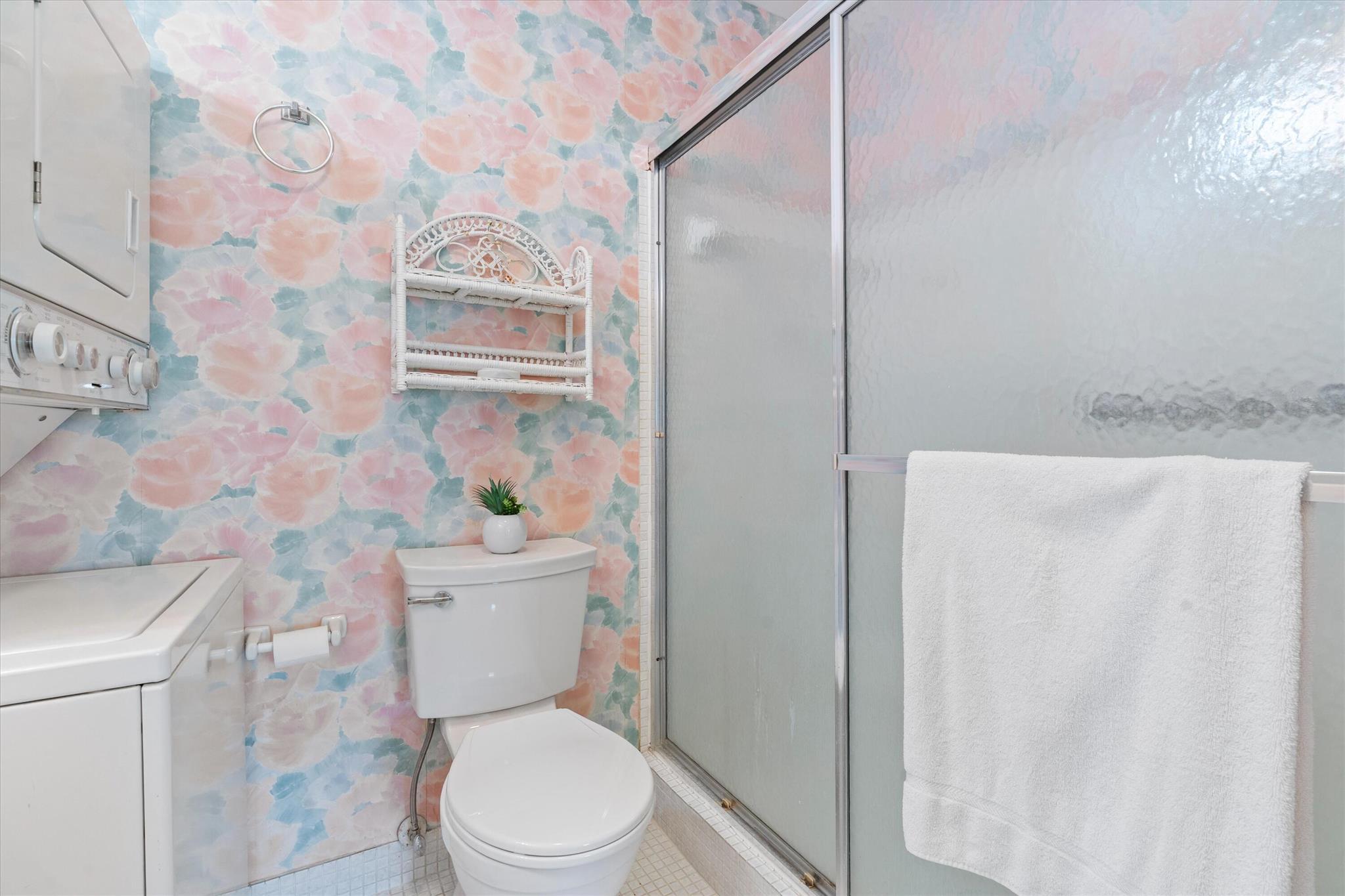 727 High Point Boulevard N D