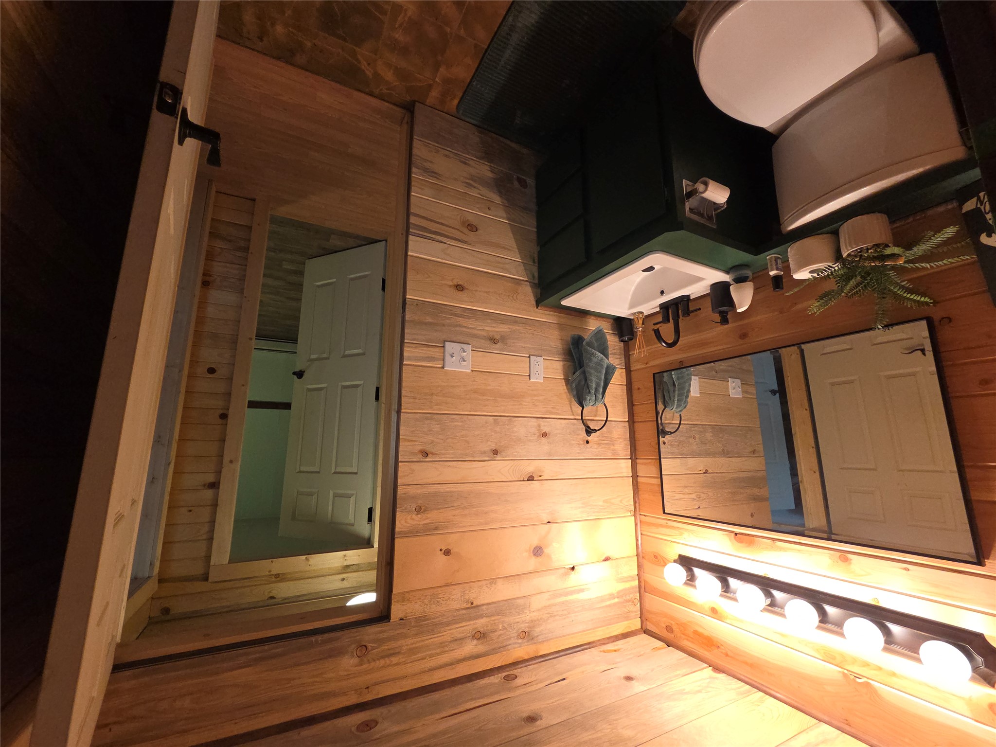 31968 Ridge View Circle