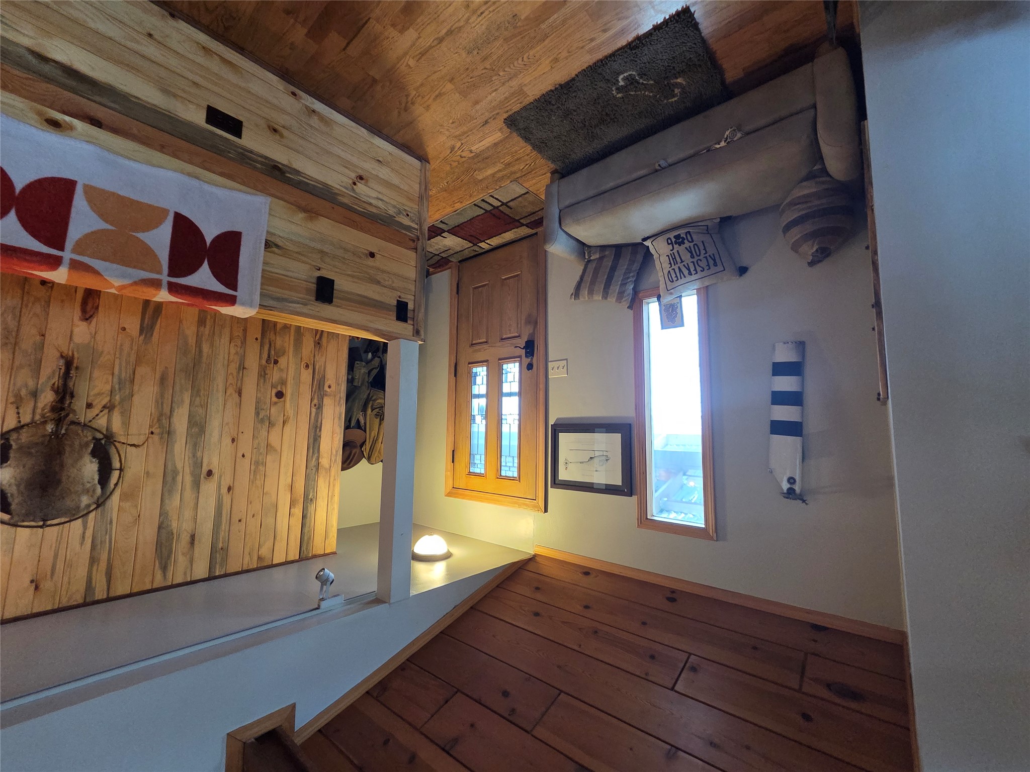 31968 Ridge View Circle