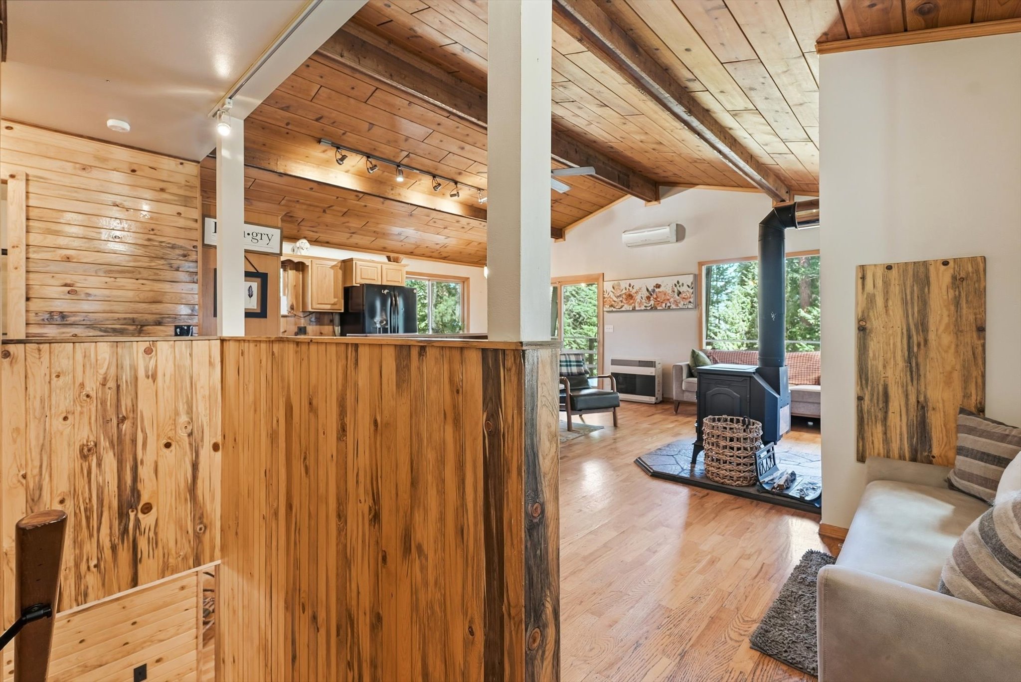 31968 Ridge View Circle