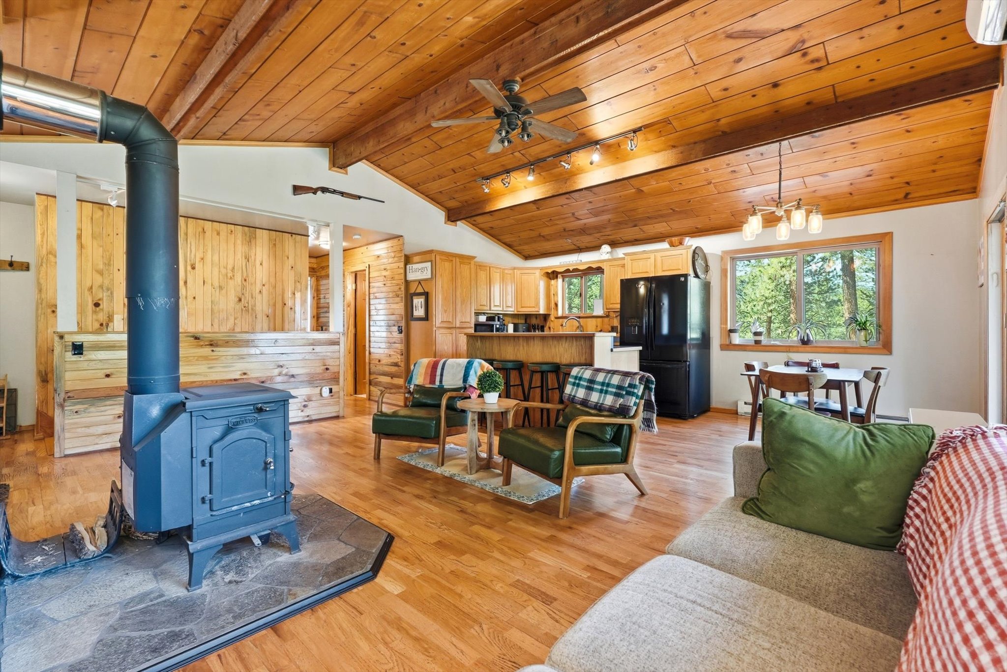 31968 Ridge View Circle