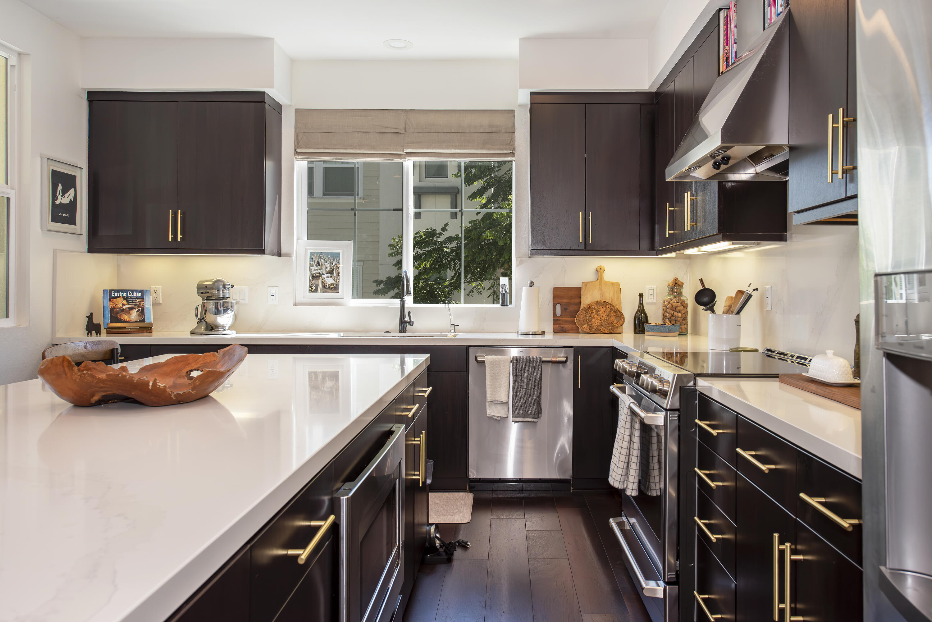 5687 Ekwill Street 105