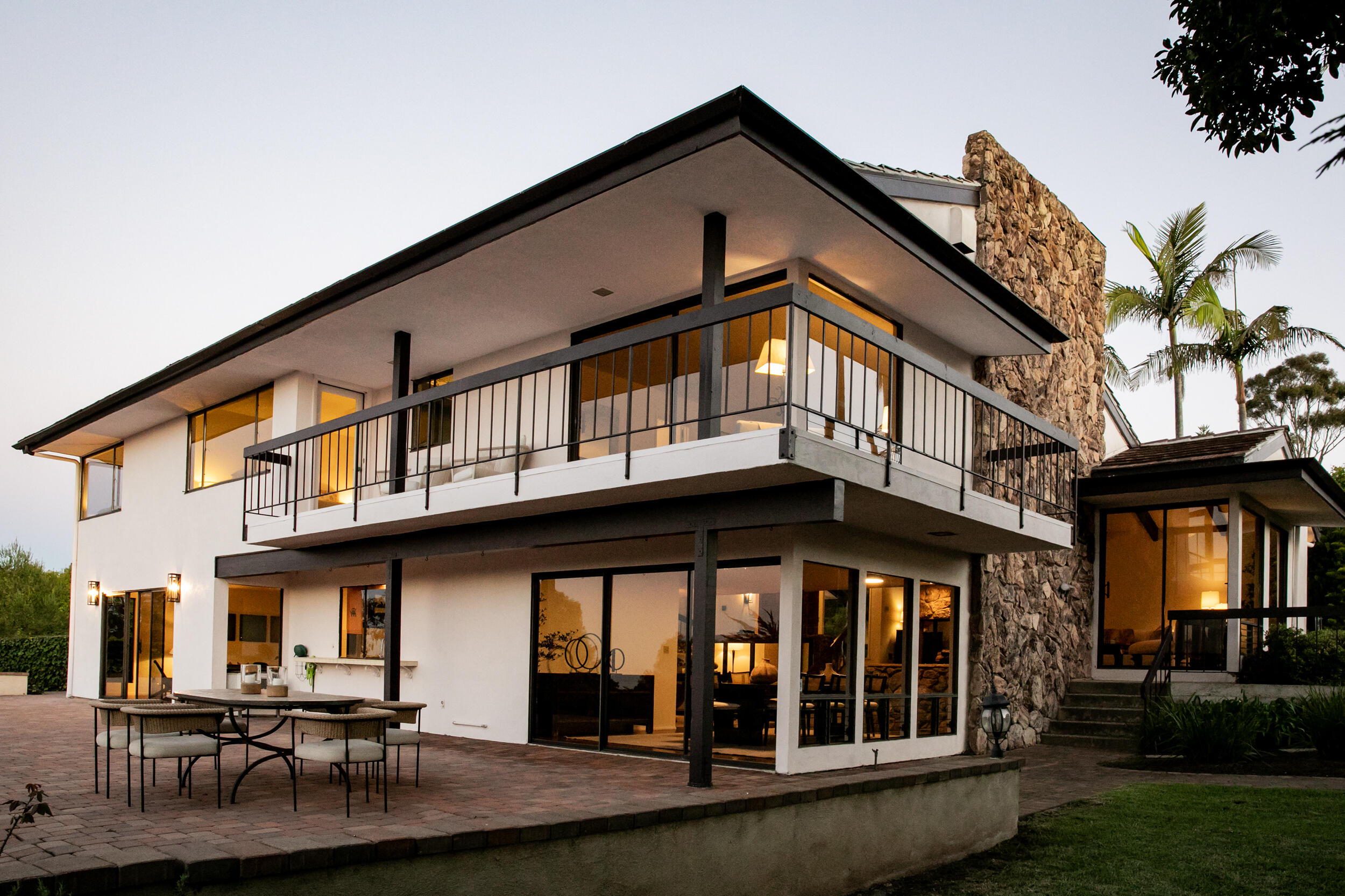 3221 Campanil Drive