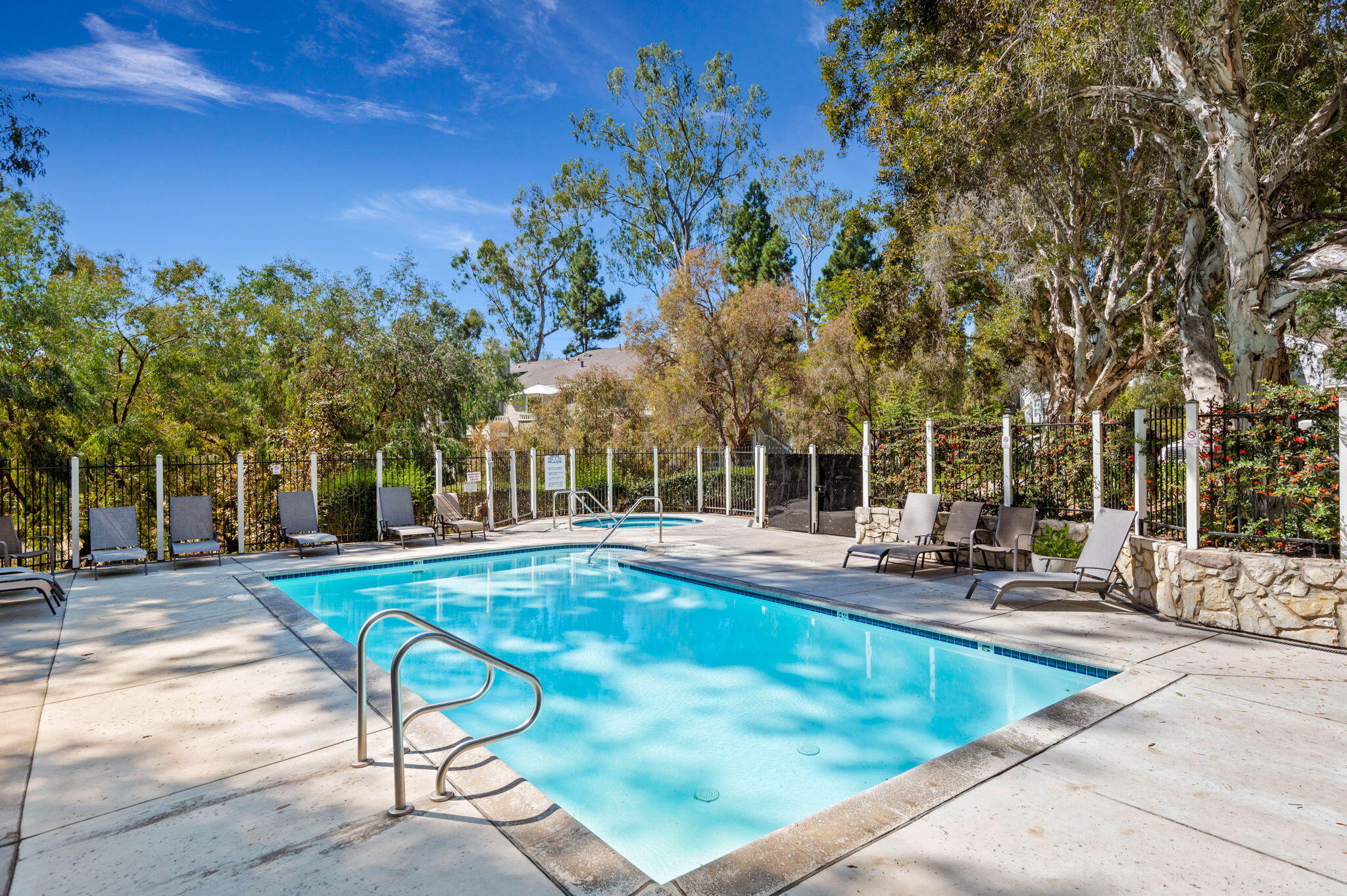 7634 Hollister Avenue 256