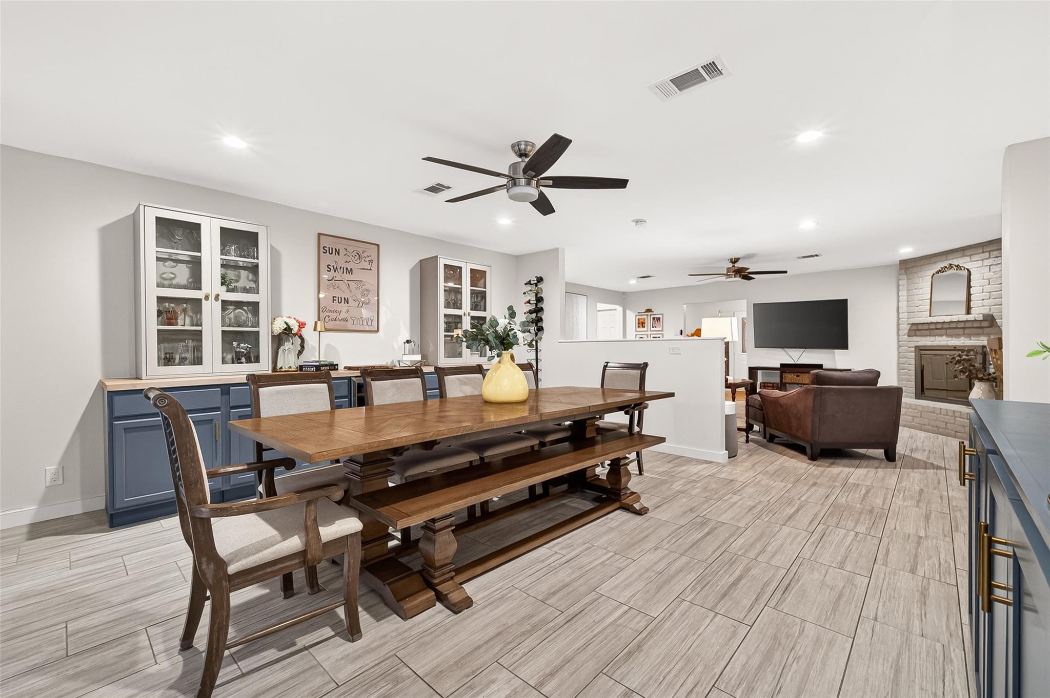 2514 Pine Village Drive