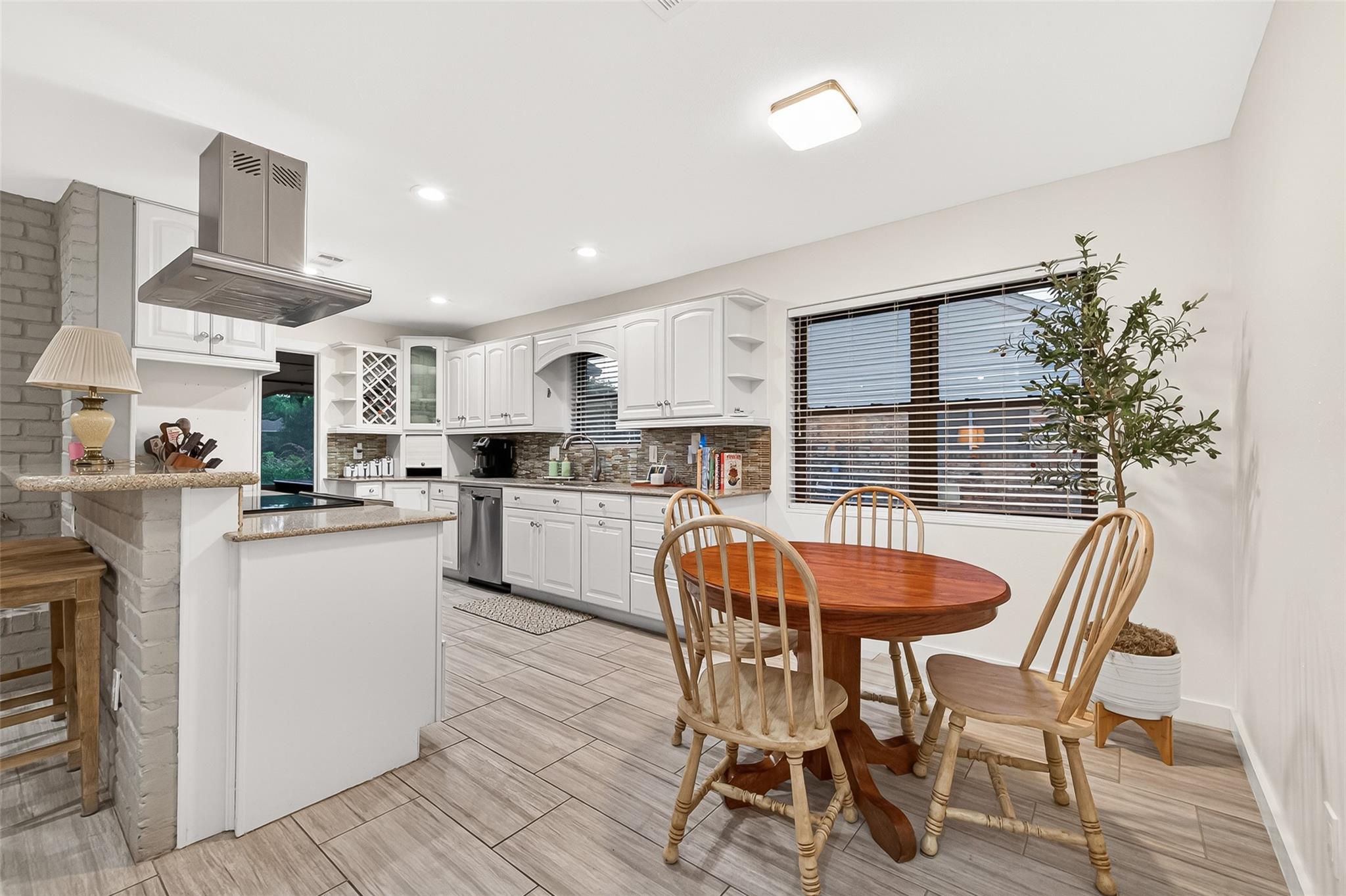 2514 Pine Village Drive