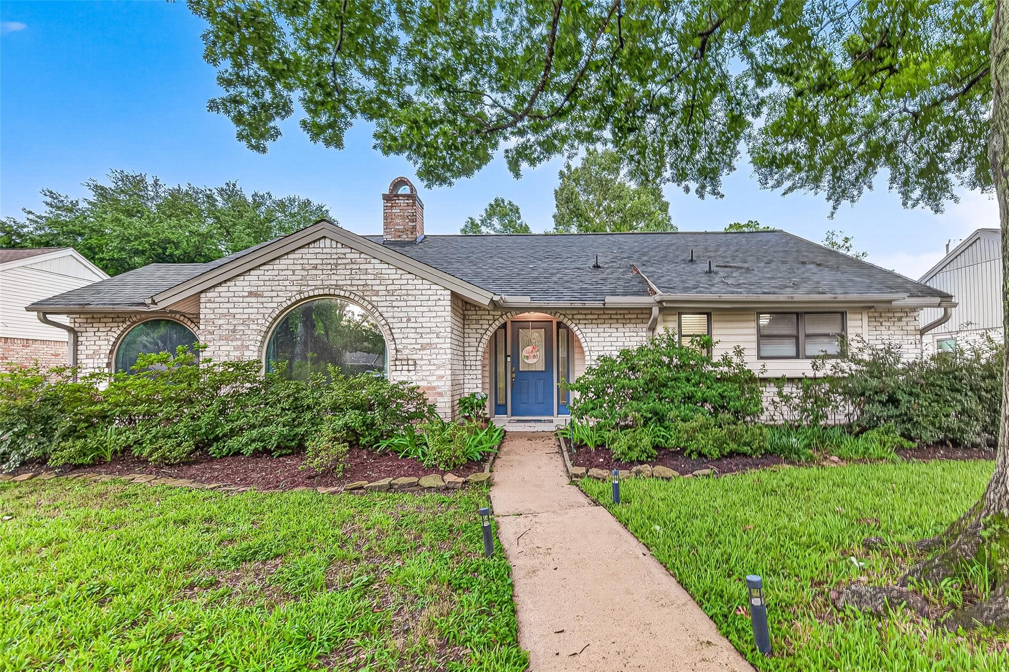 2514 Pine Village Drive