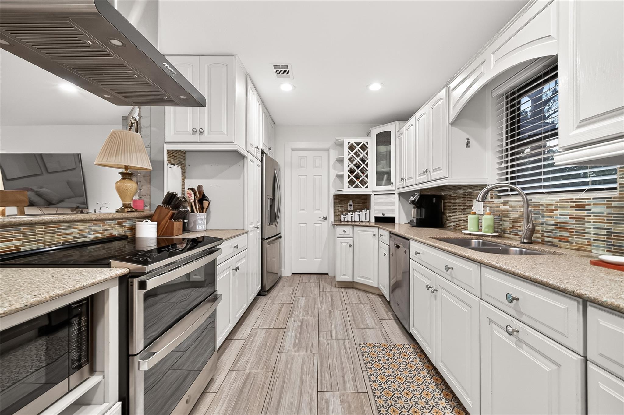 2514 Pine Village Drive