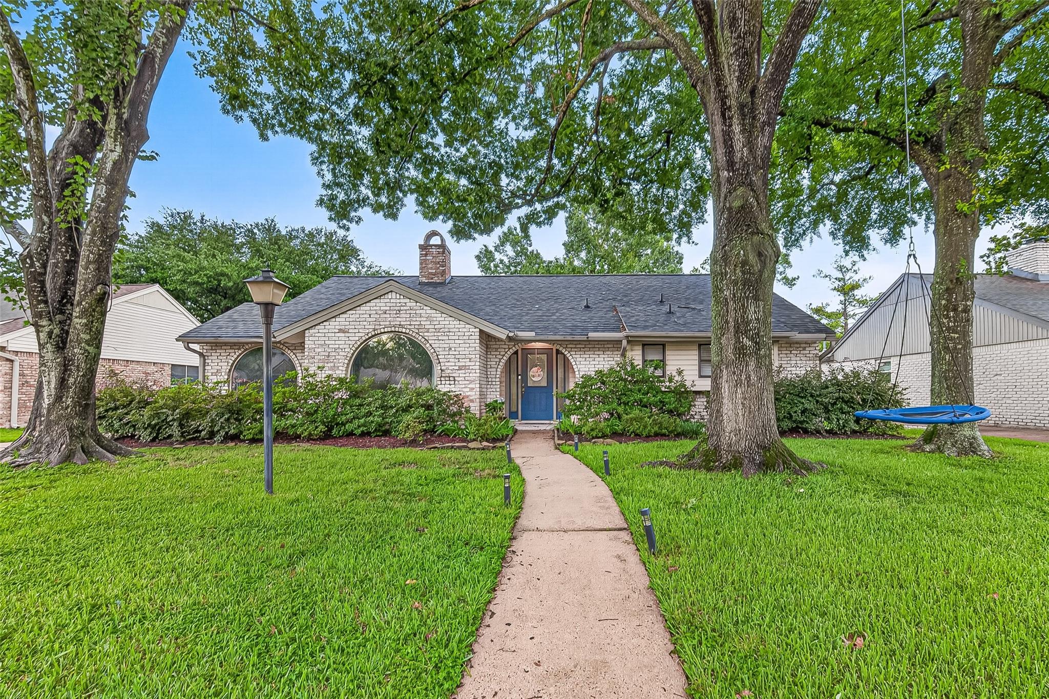 2514 Pine Village Drive