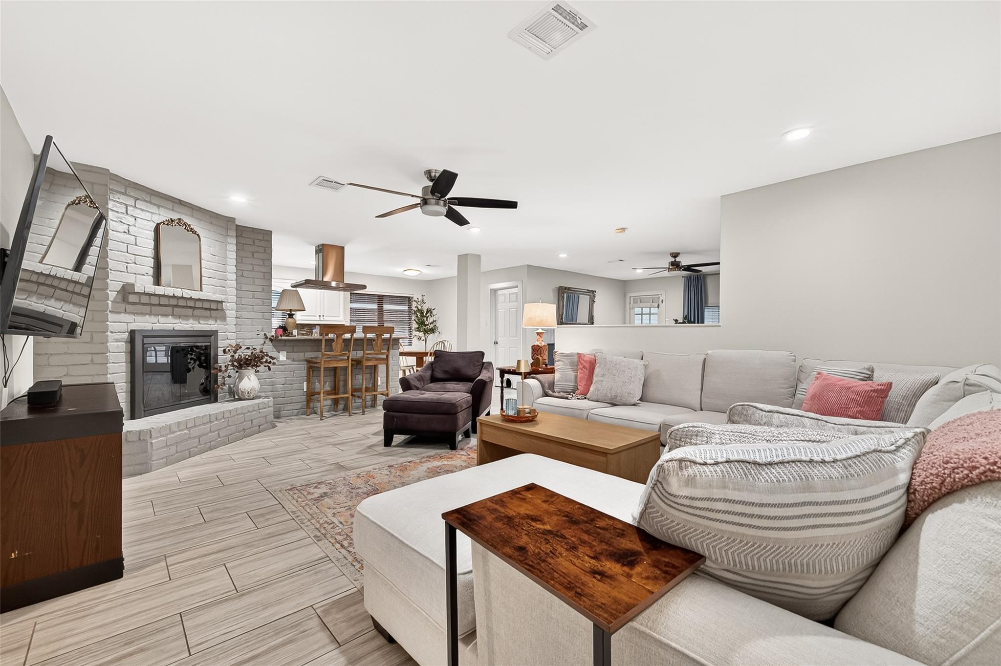 2514 Pine Village Drive