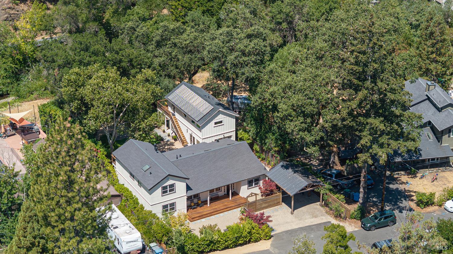 109 Riddle Rd