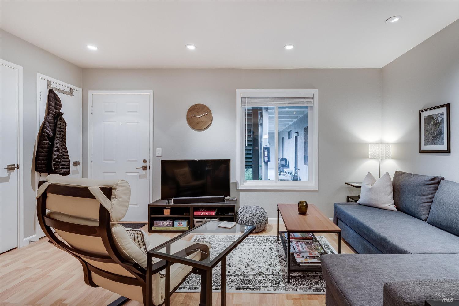 836 W Spain Street Unit: #3