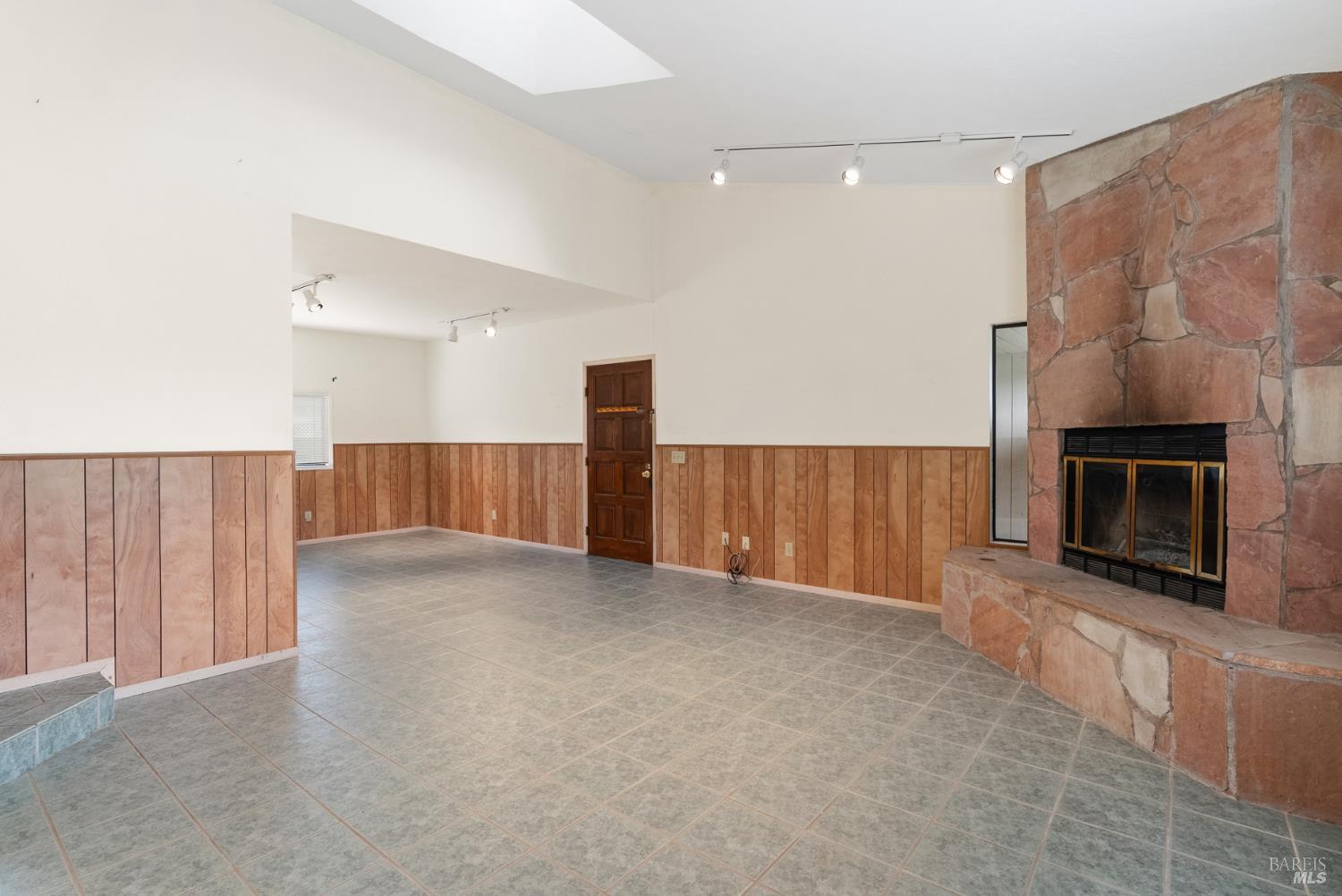 15416 Woodside Court