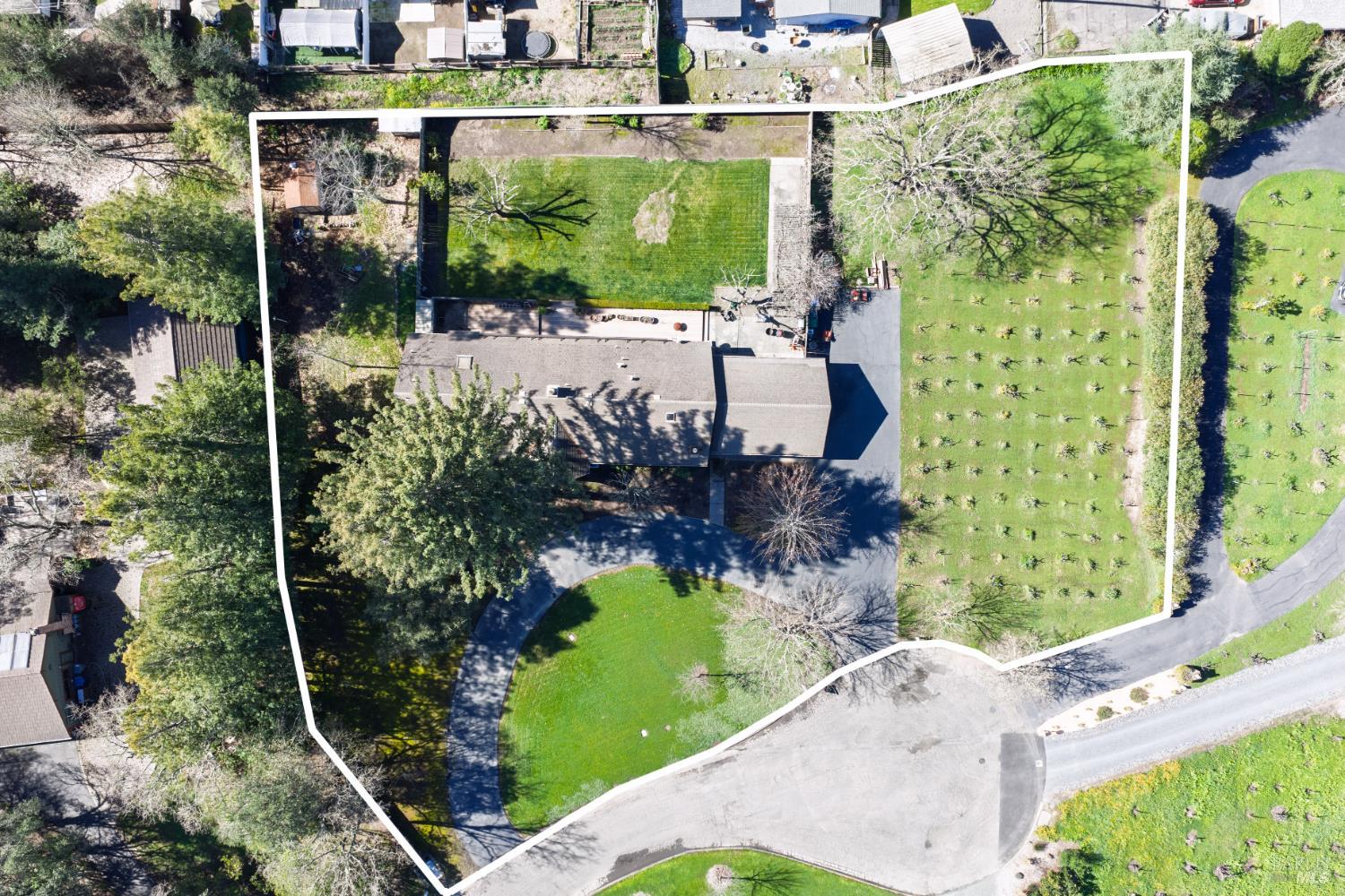 15416 Woodside Court