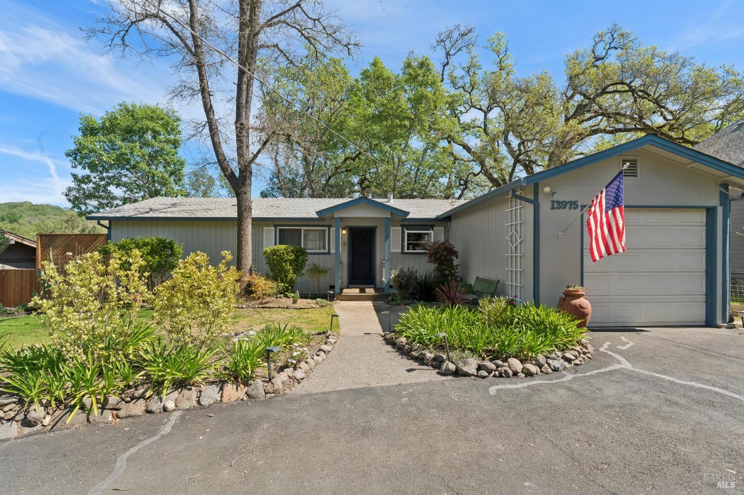 13975 Arnold Drive