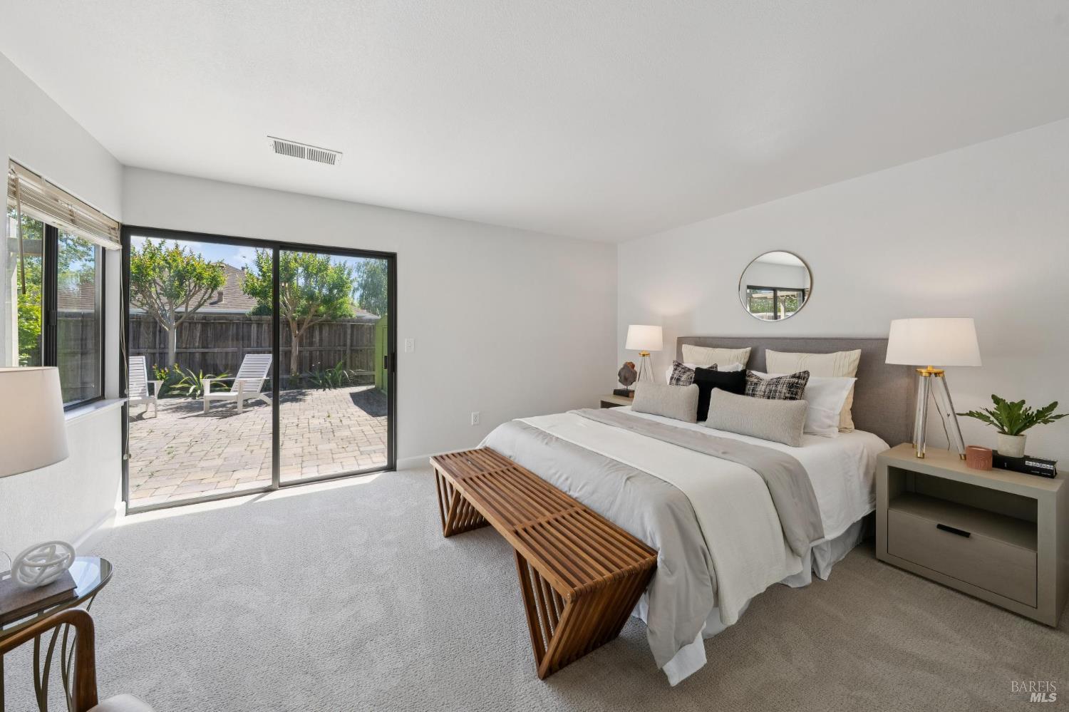 920 W 5th Street W Unit: #R