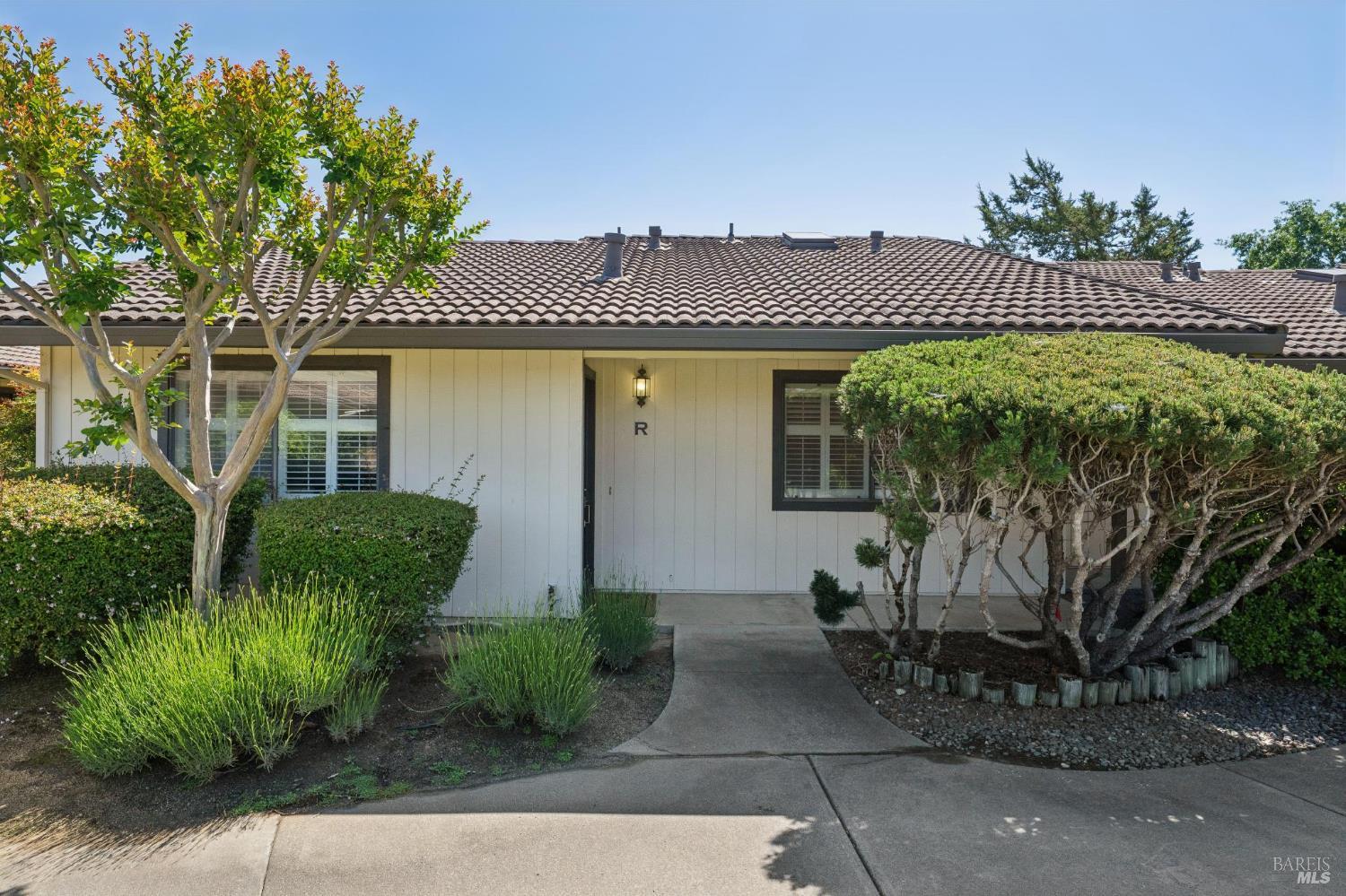 920 W 5th Street W Unit: #R