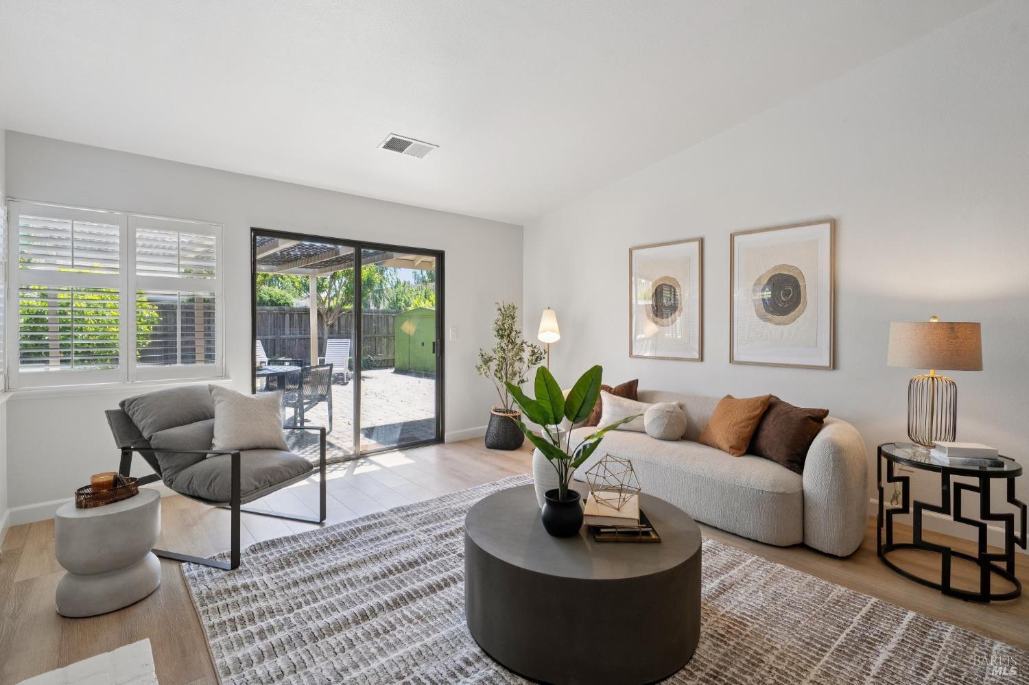 920 W 5th Street W Unit: #R