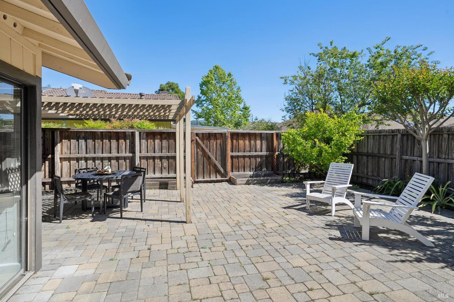 920 W 5th Street W Unit: #R