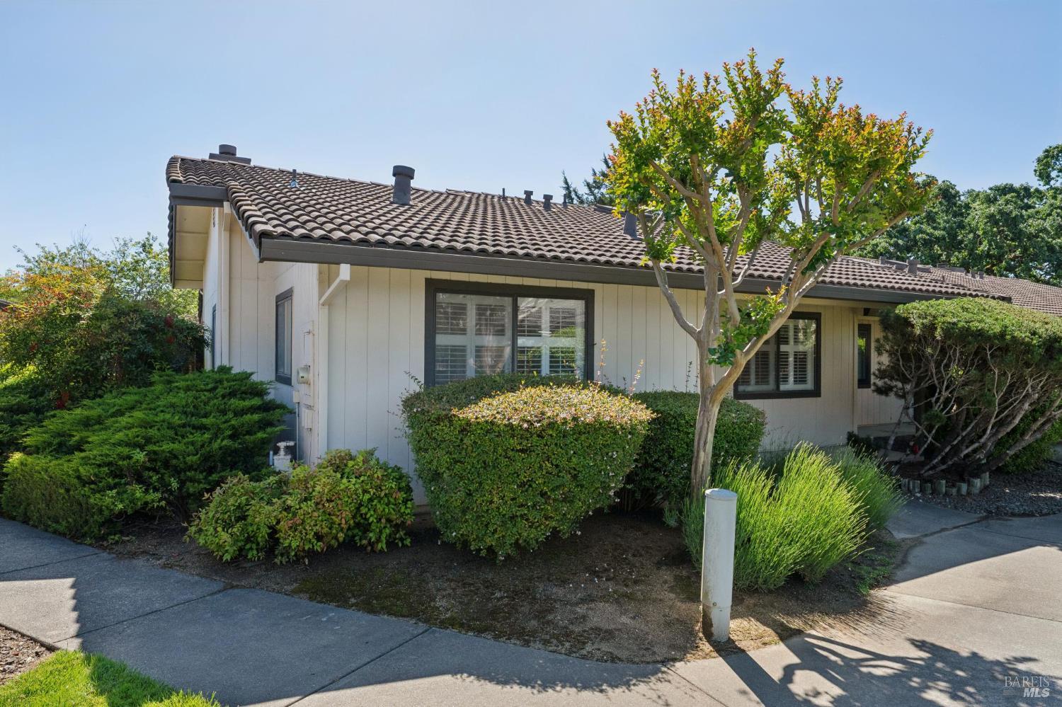 920 W 5th Street W Unit: #R