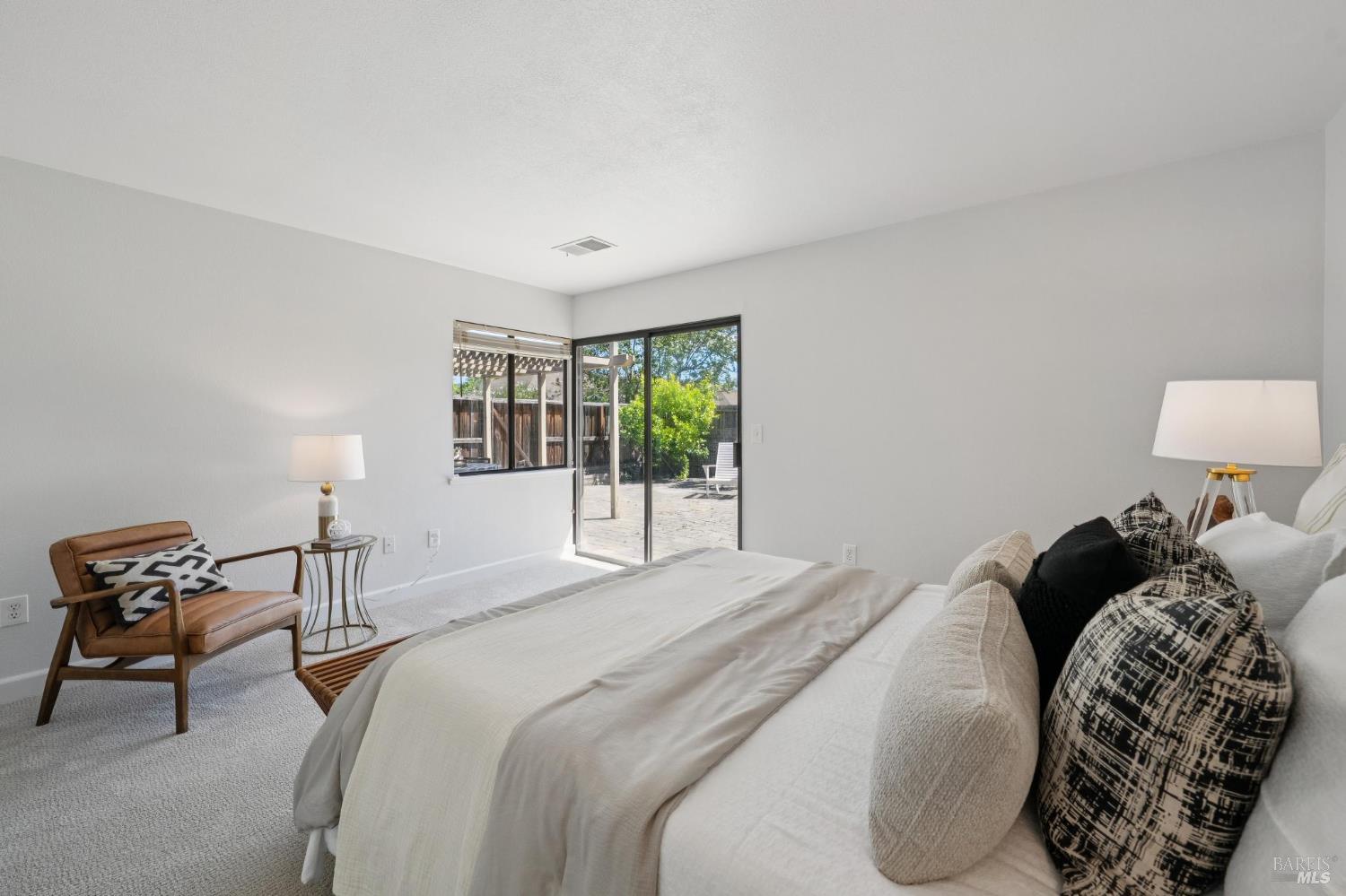 920 W 5th Street W Unit: #R