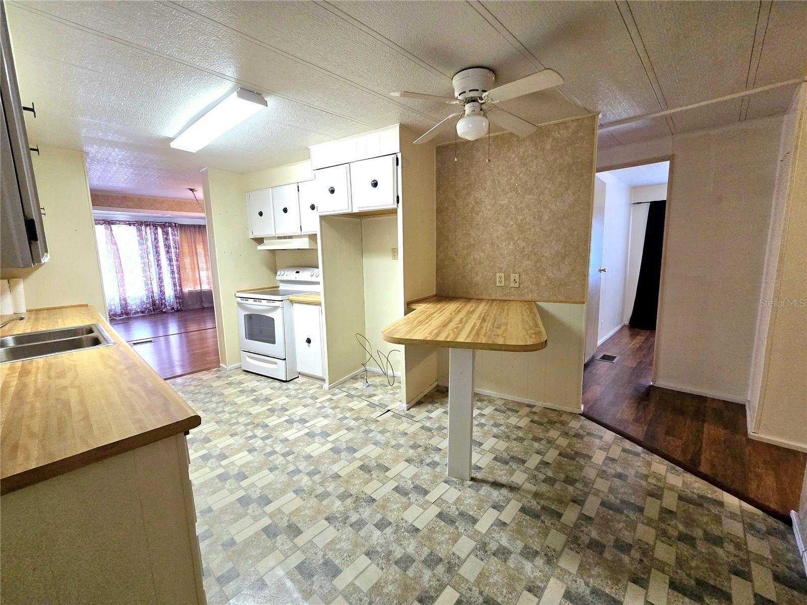 1610 REYNOLDS RD #149