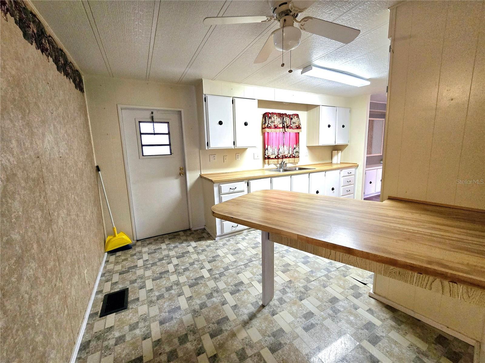 1610 REYNOLDS RD #149
