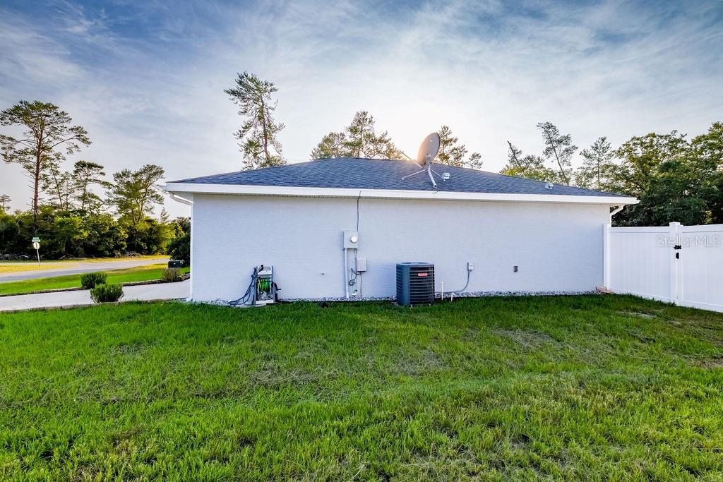 3897 SW 169TH LANE RD