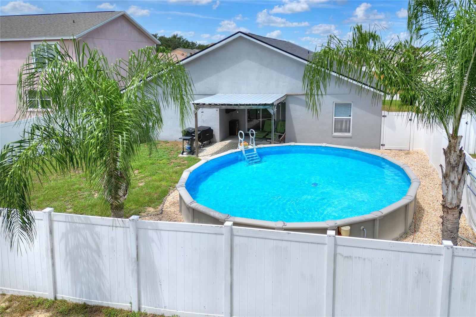 604 LYNDSEY LN