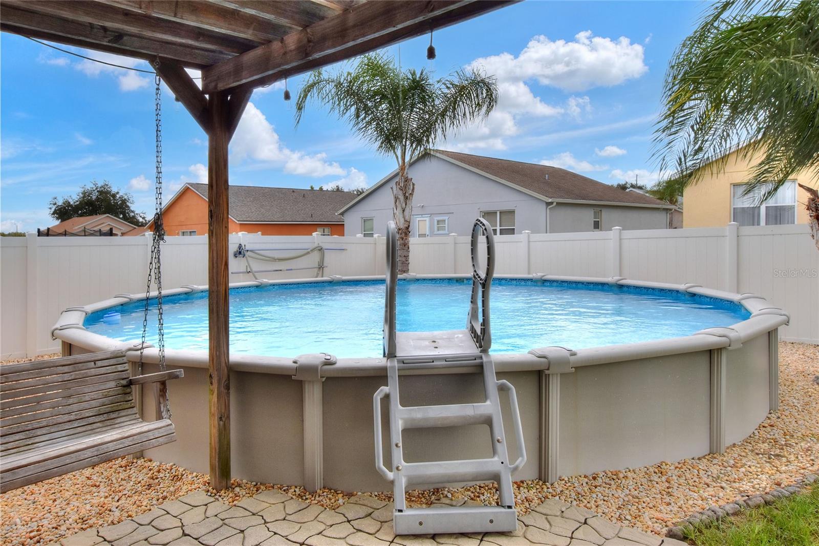 604 LYNDSEY LN