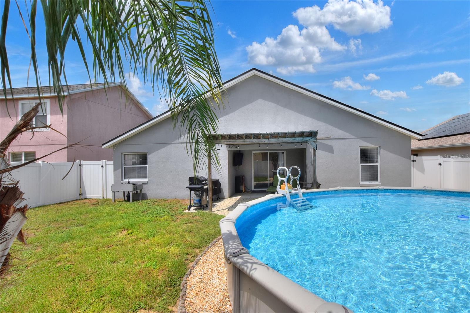 604 LYNDSEY LN