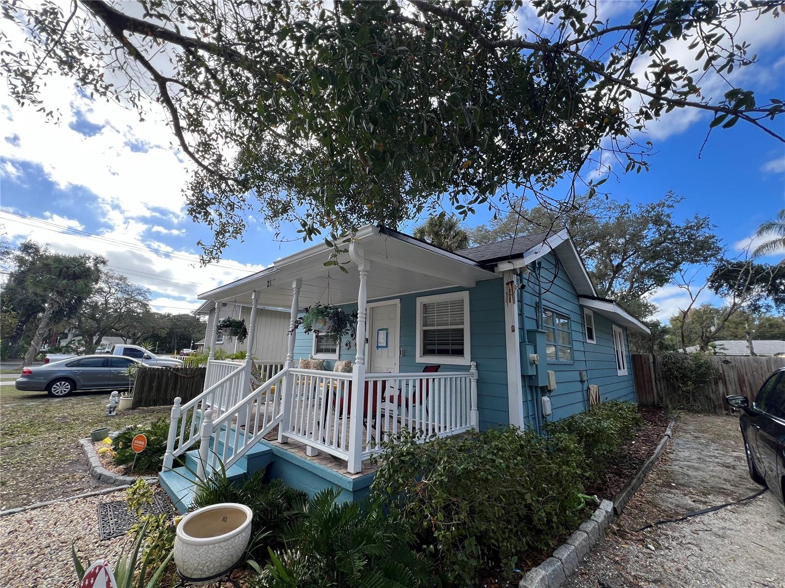 215 N LOCKWOOD RIDGE RD