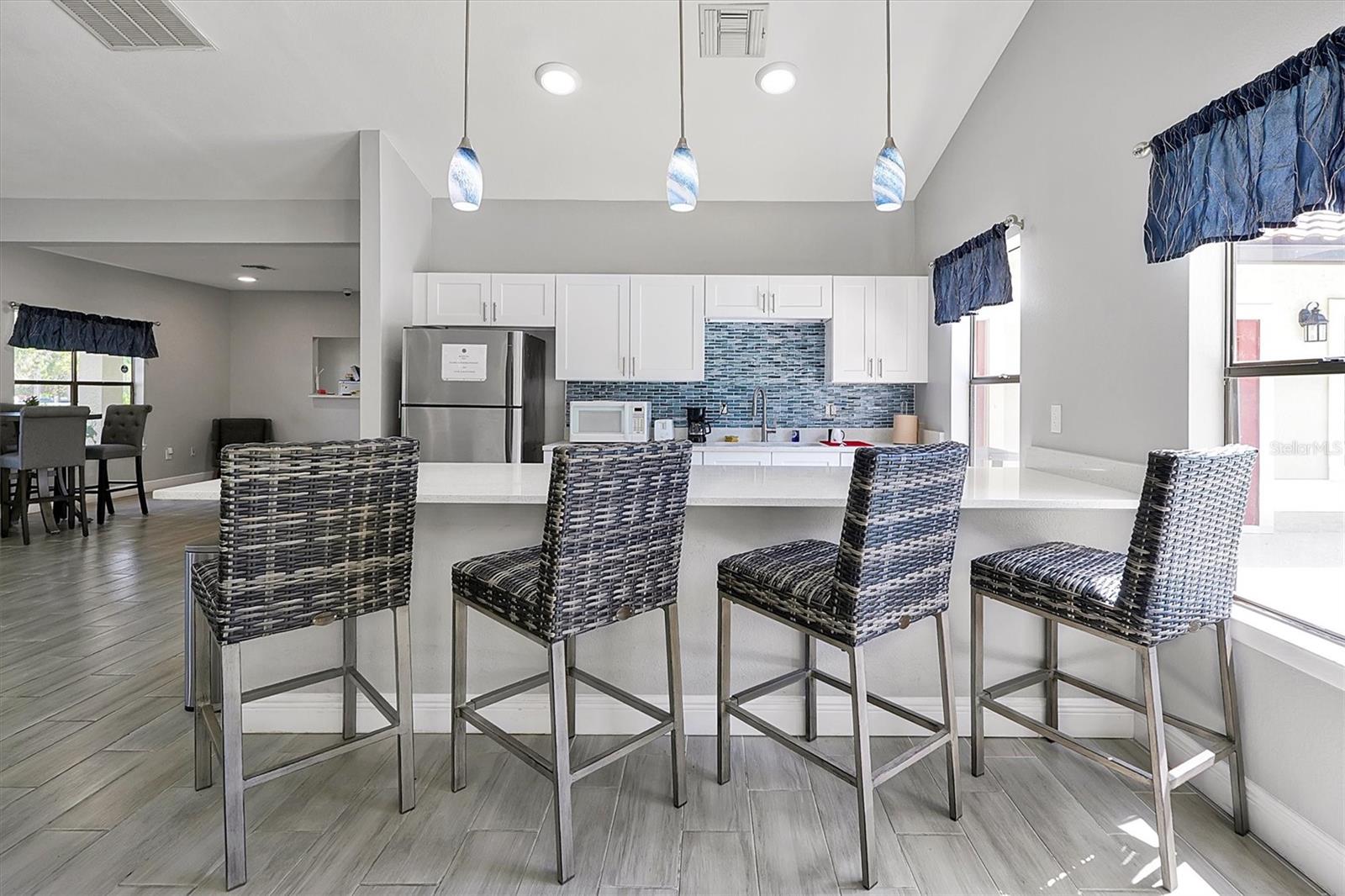 3008 PARKWAY BLVD #303