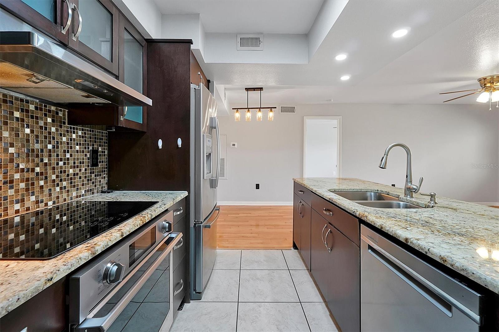 3008 PARKWAY BLVD #303
