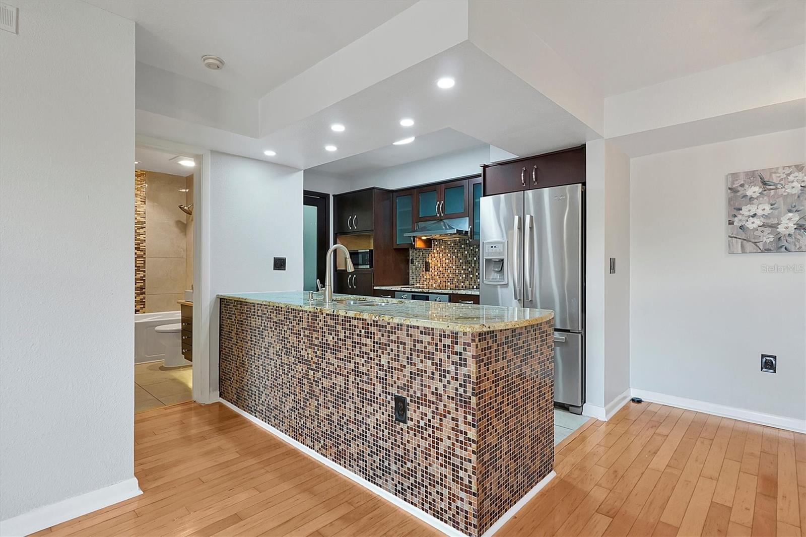 3008 PARKWAY BLVD #303