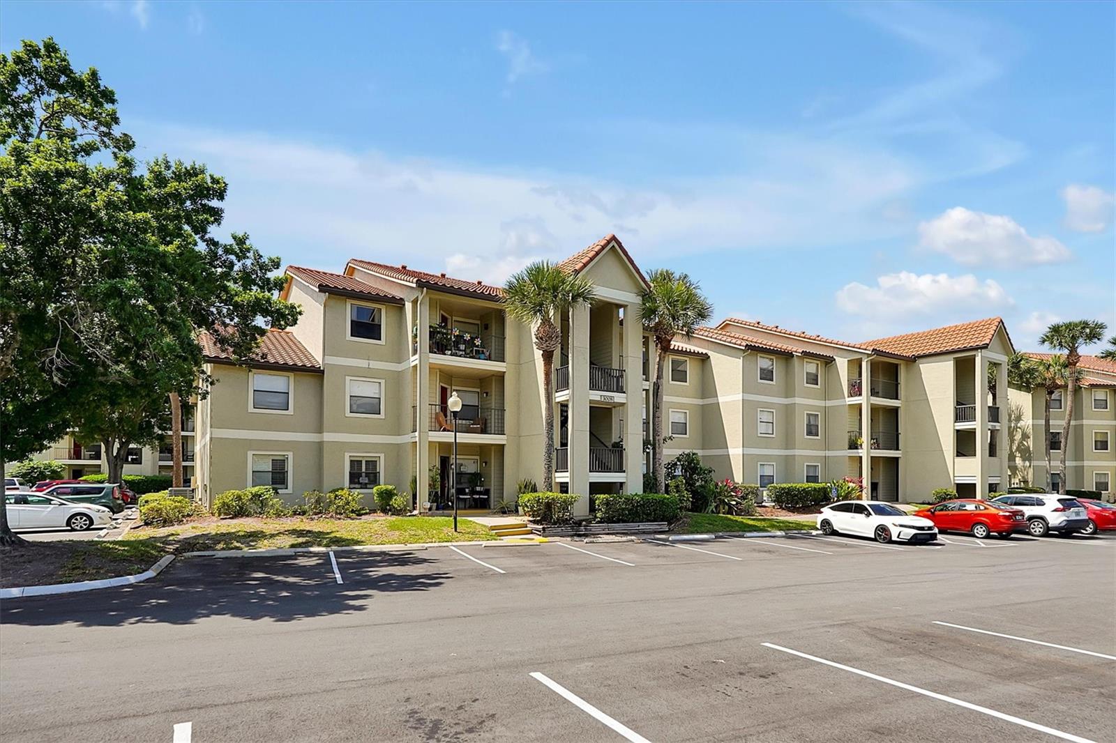 3008 PARKWAY BLVD #303