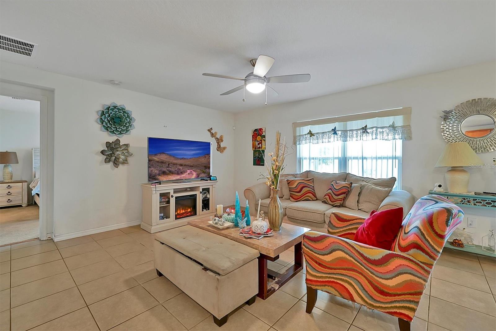260 LAKE LUCERNE WAY