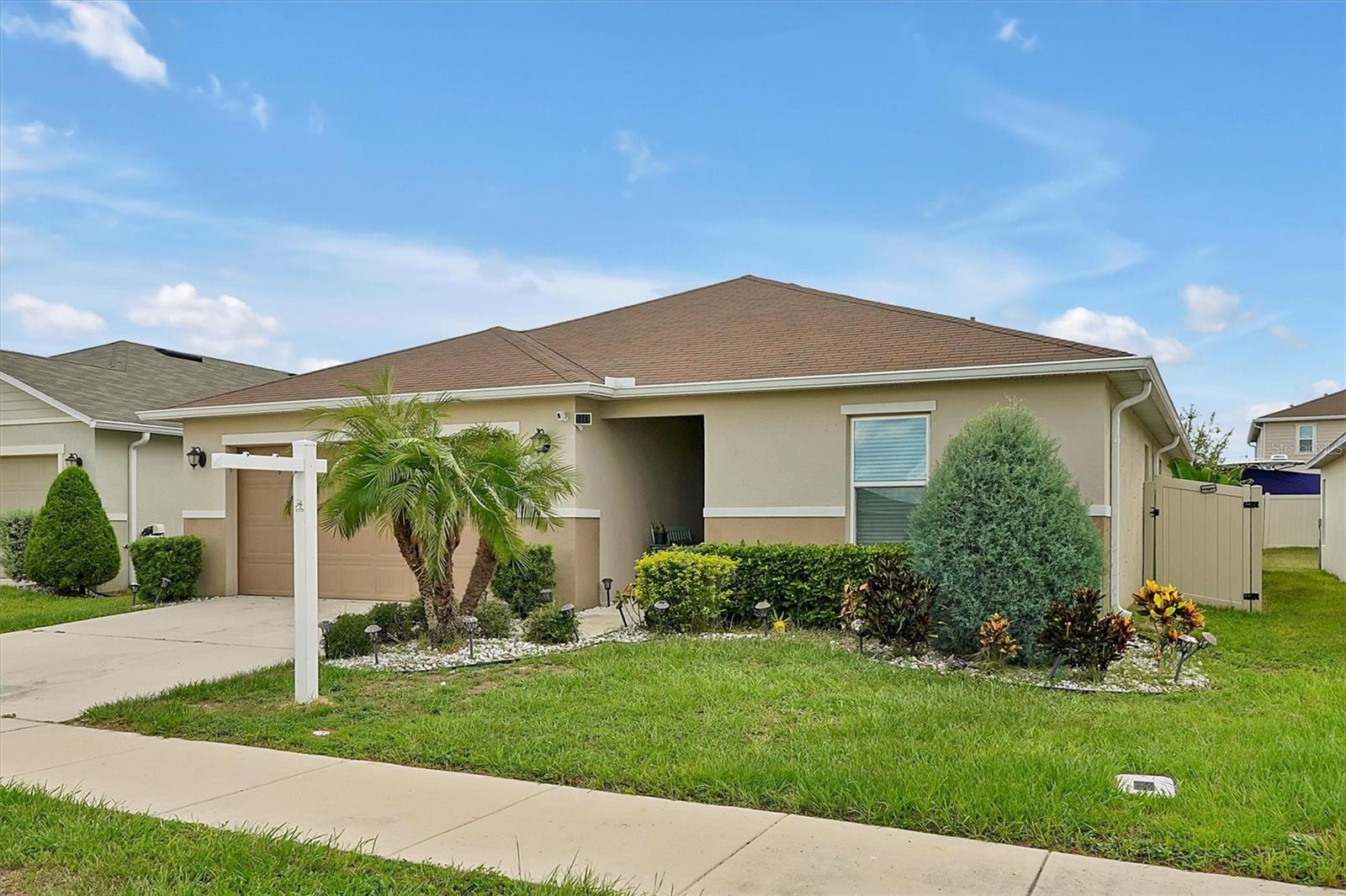 260 LAKE LUCERNE WAY
