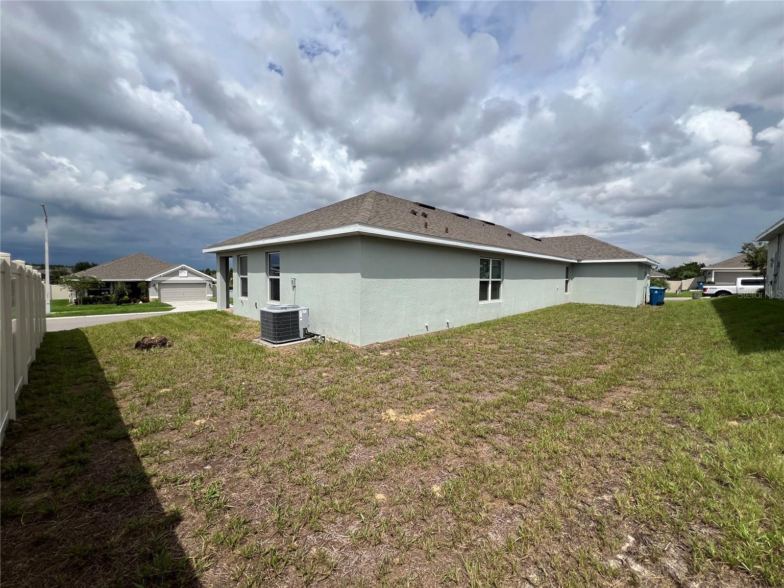 1074 CITRUS LANDINGS BLVD