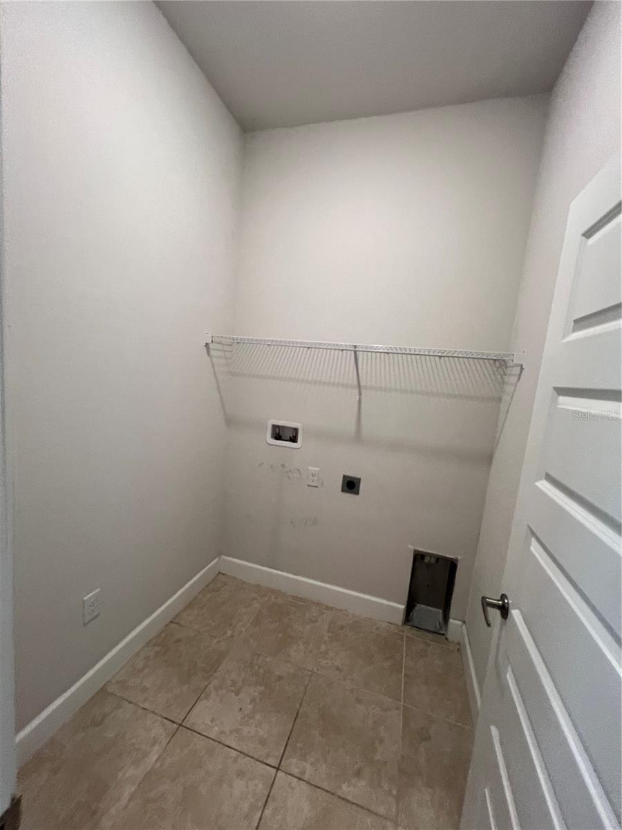 1074 CITRUS LANDINGS BLVD