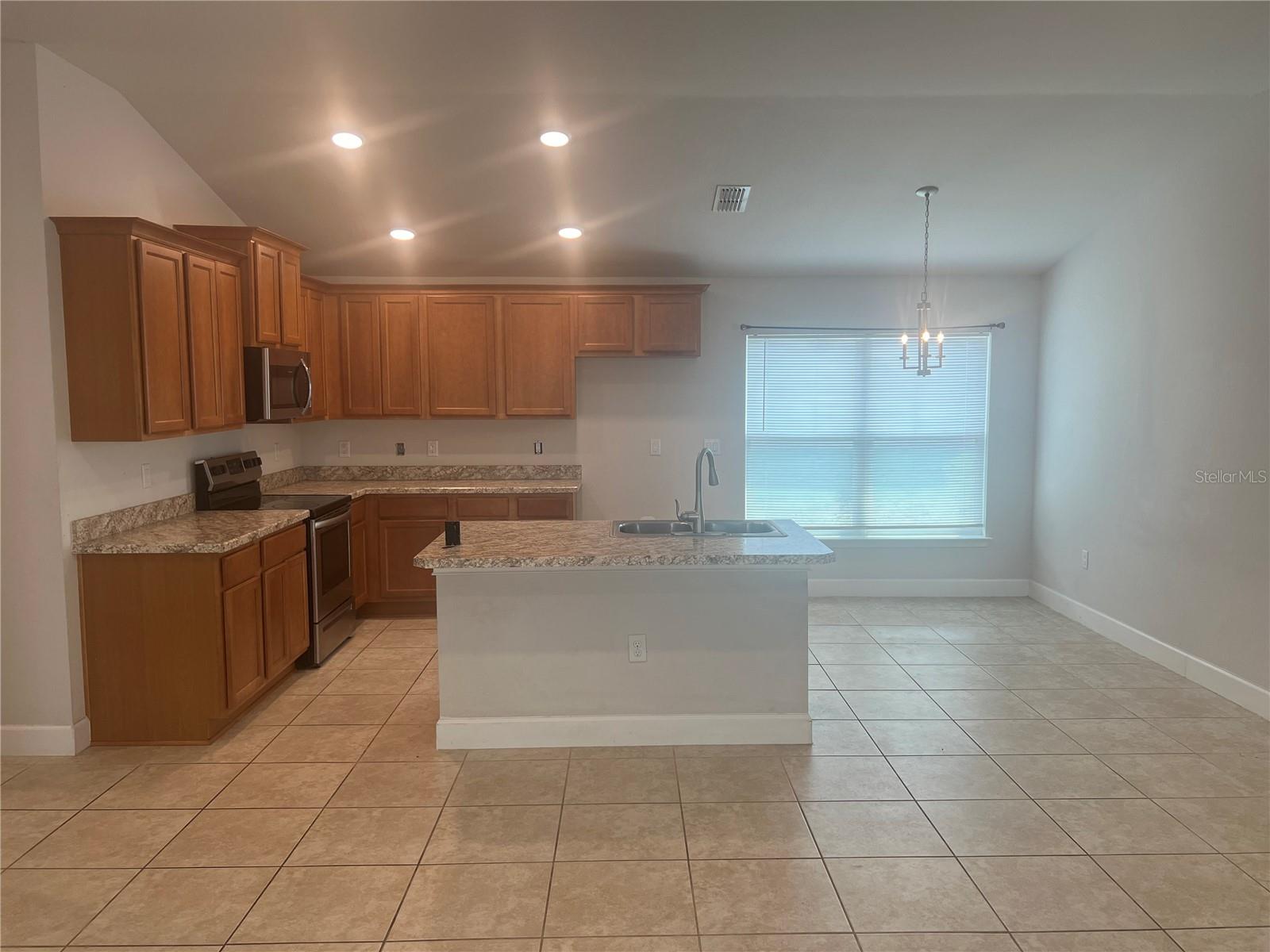 1074 CITRUS LANDINGS BLVD