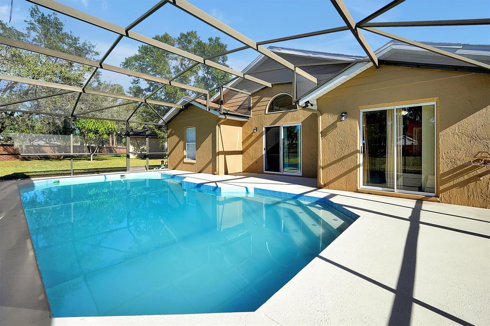 2401 DRAGON FLY CT