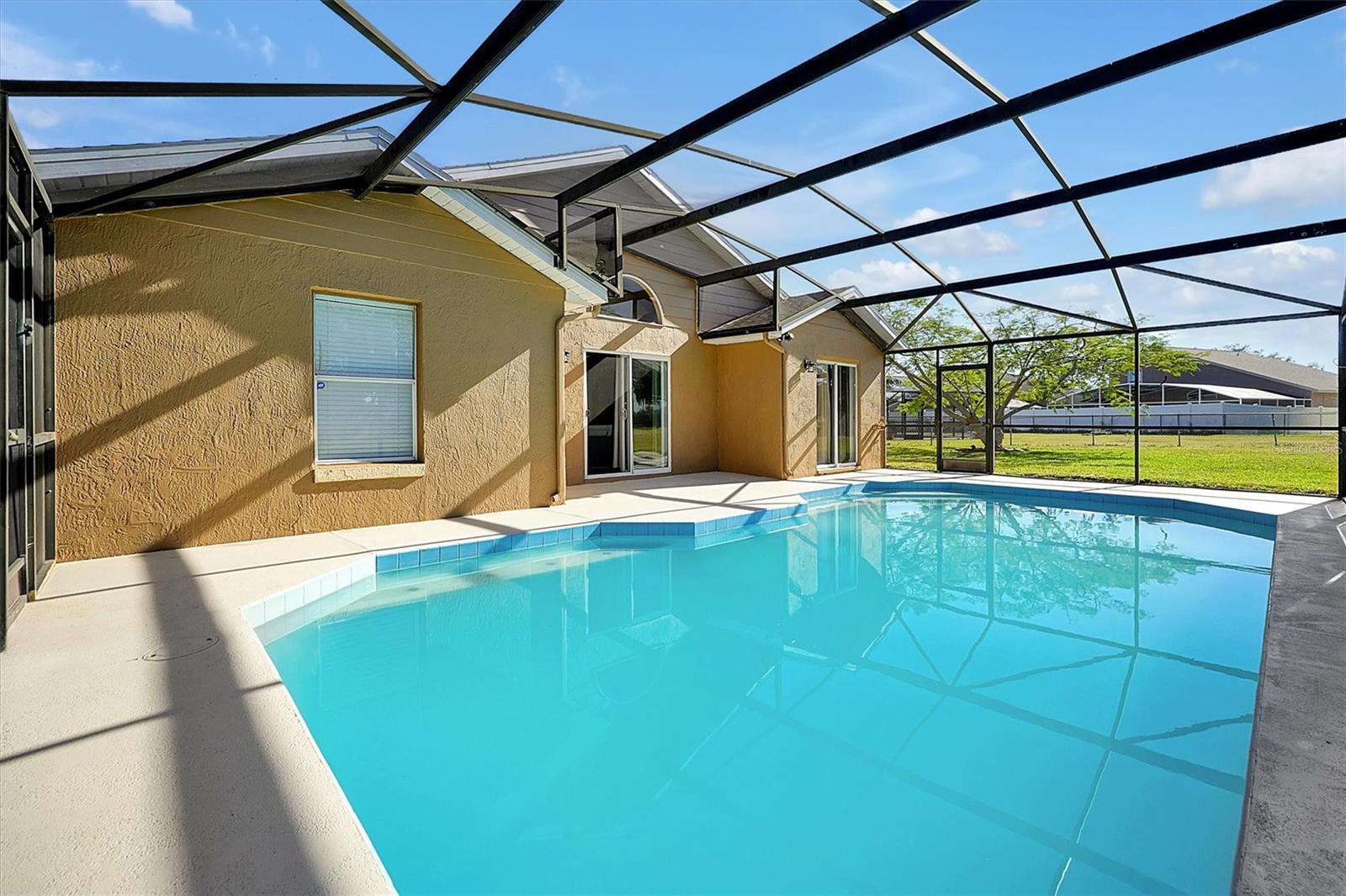 2401 DRAGON FLY CT