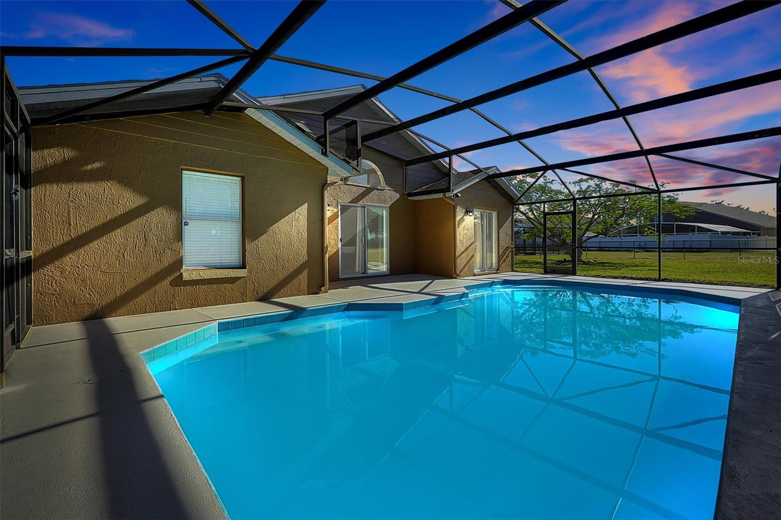 2401 DRAGON FLY CT