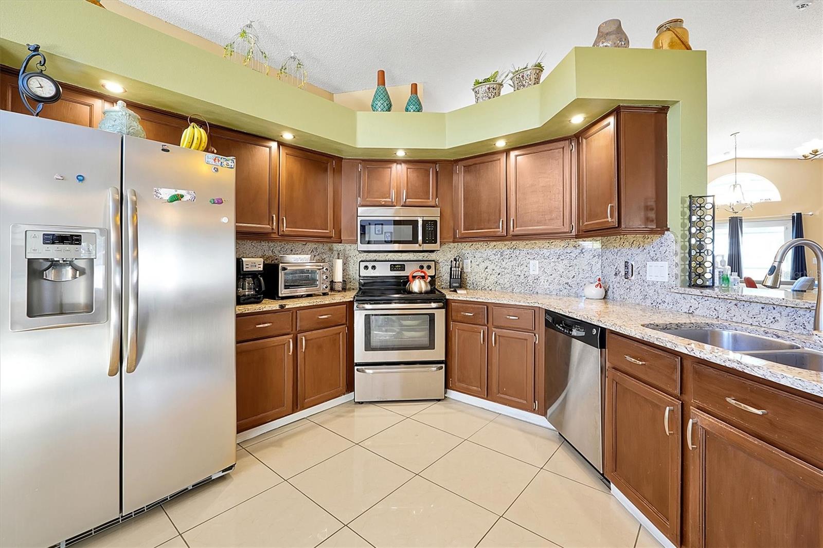 2401 DRAGON FLY CT