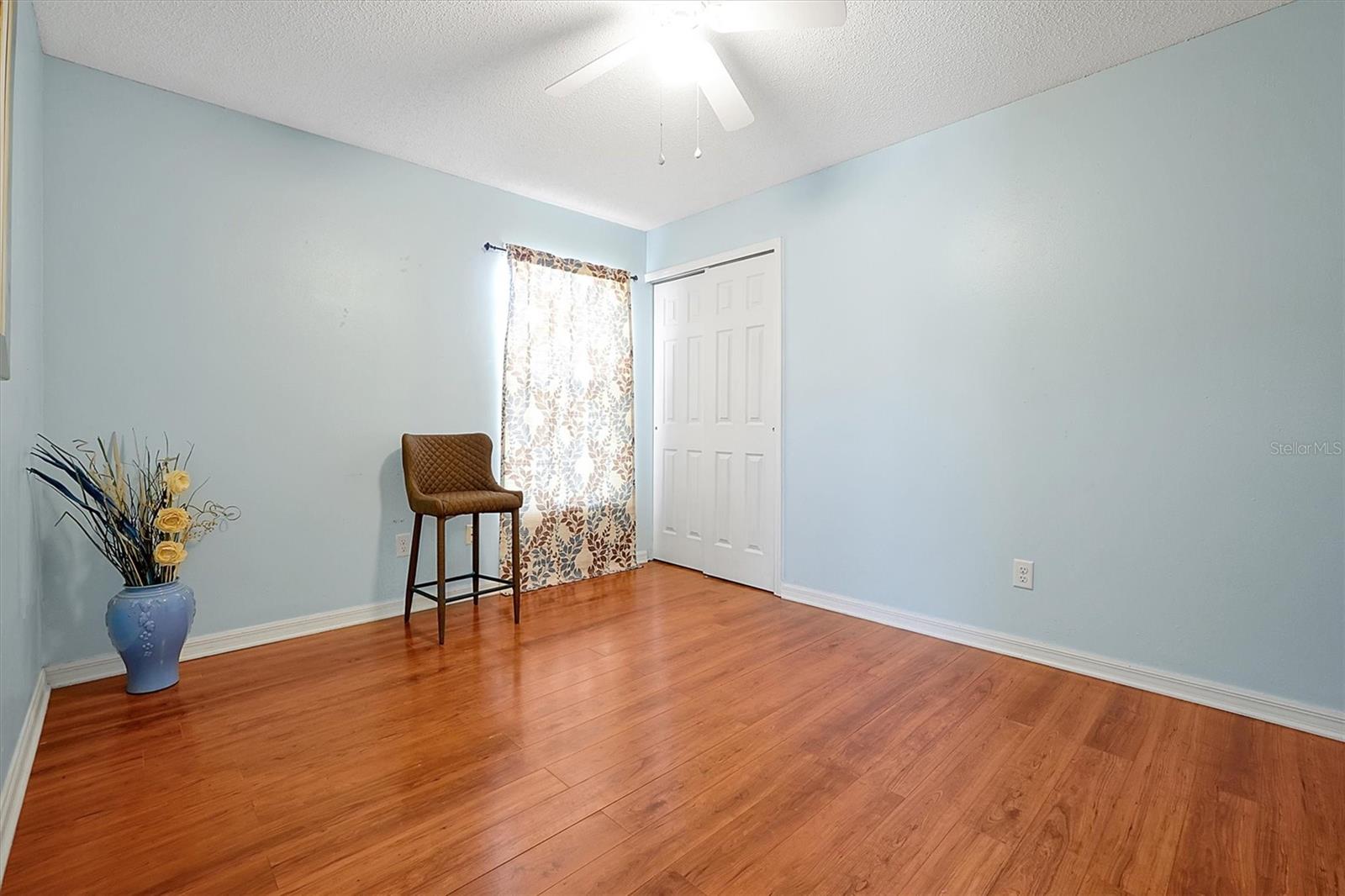 2401 DRAGON FLY CT