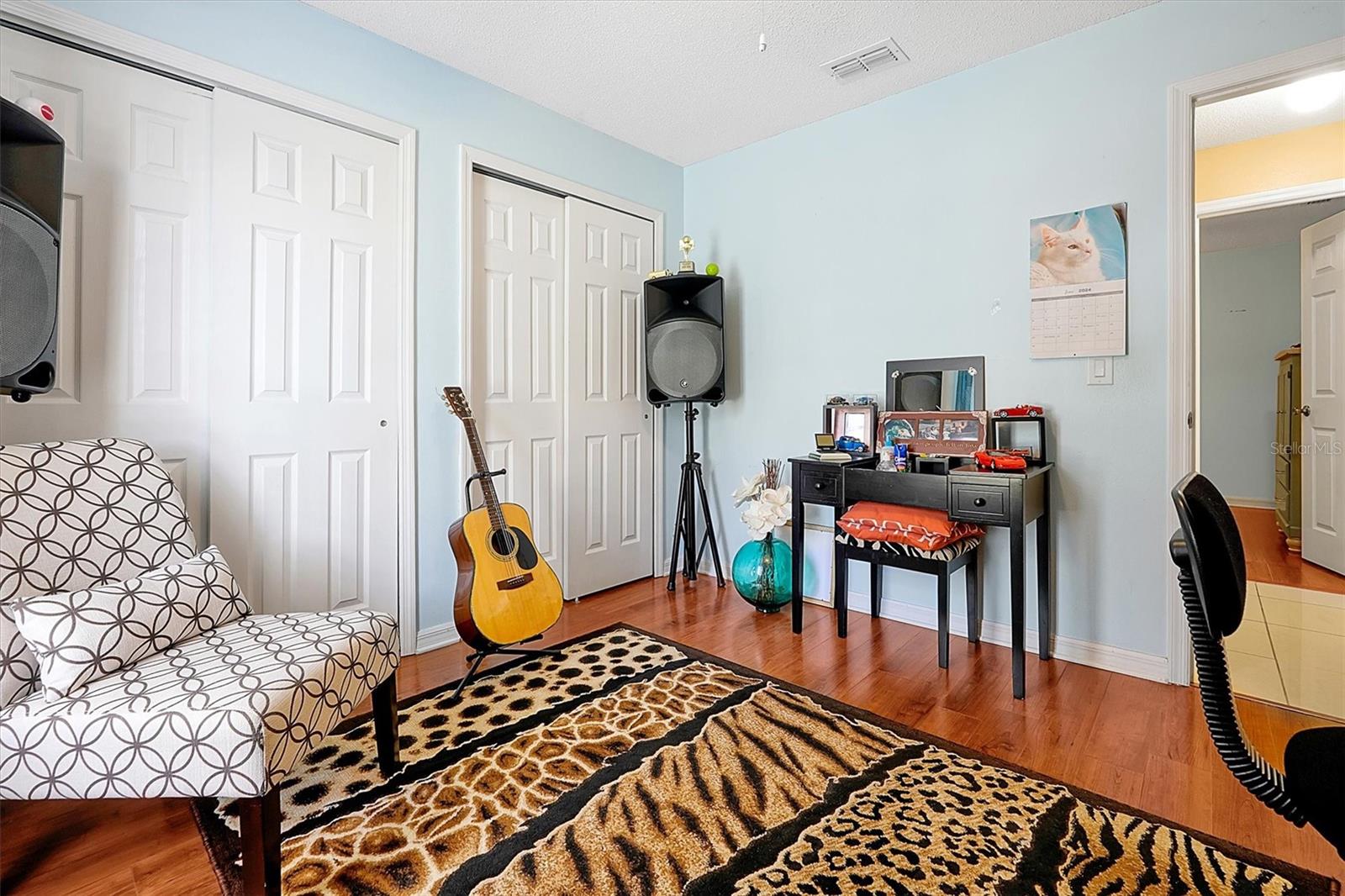 2401 DRAGON FLY CT