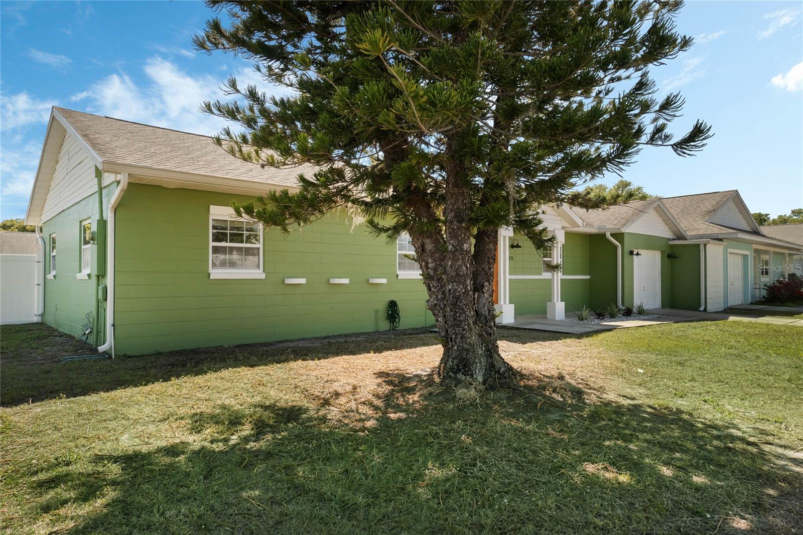 3030 LITTLE SOUND DR