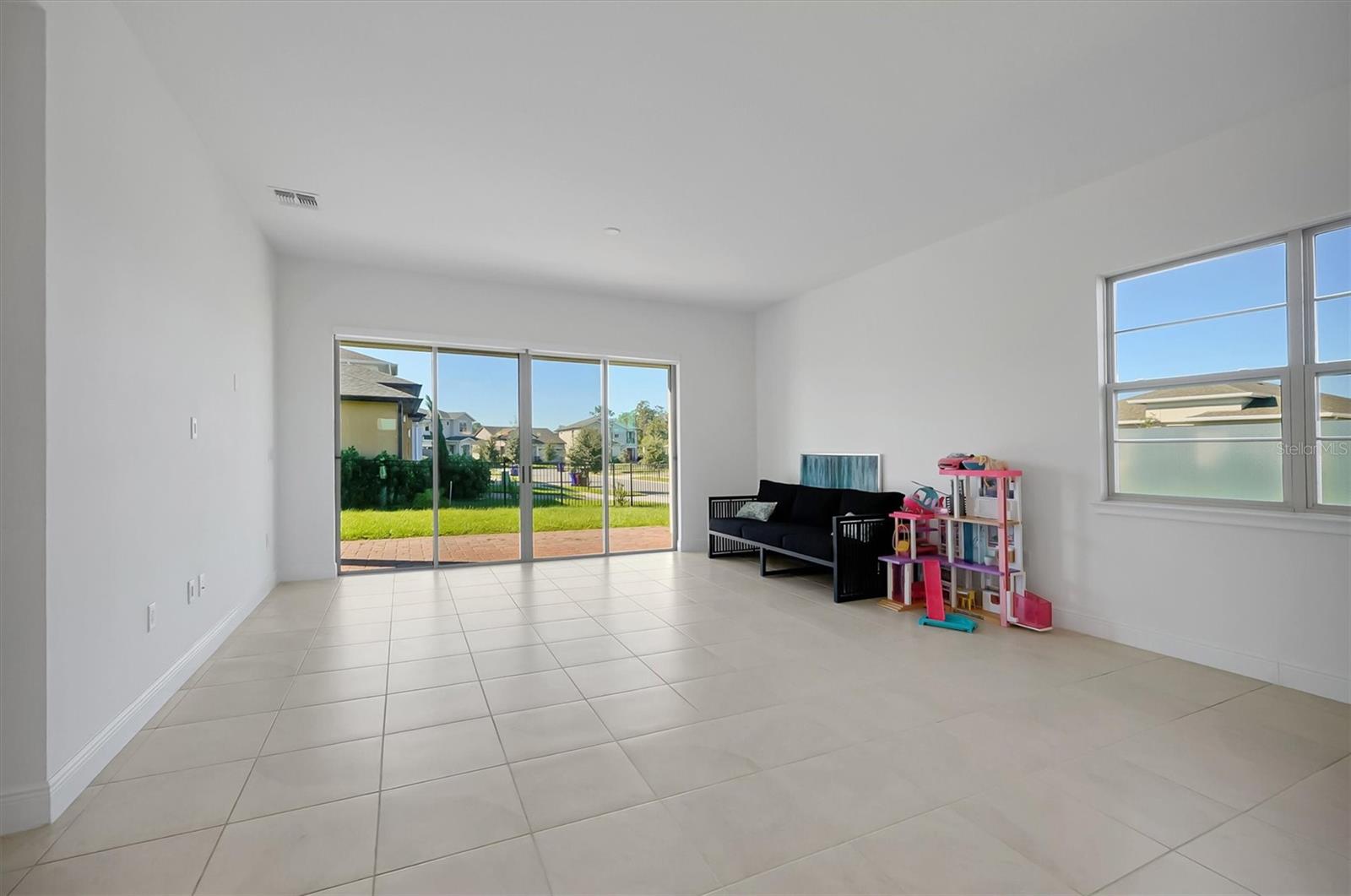 5200 MYRTLELEAF CT