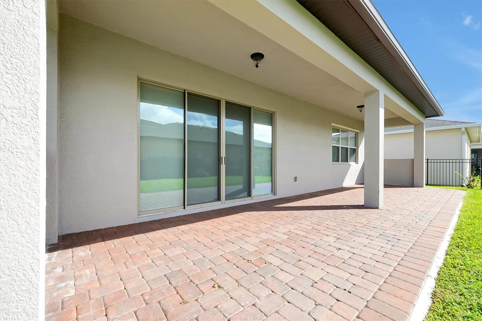 5200 MYRTLELEAF CT